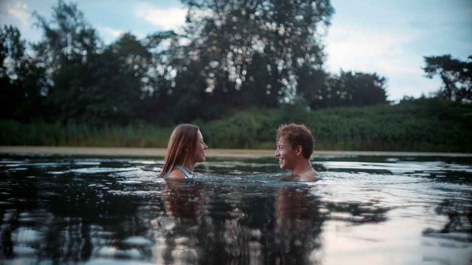 Wilk - zwiastun miniserialu Canal+. Bedoes w debiucie aktorskim